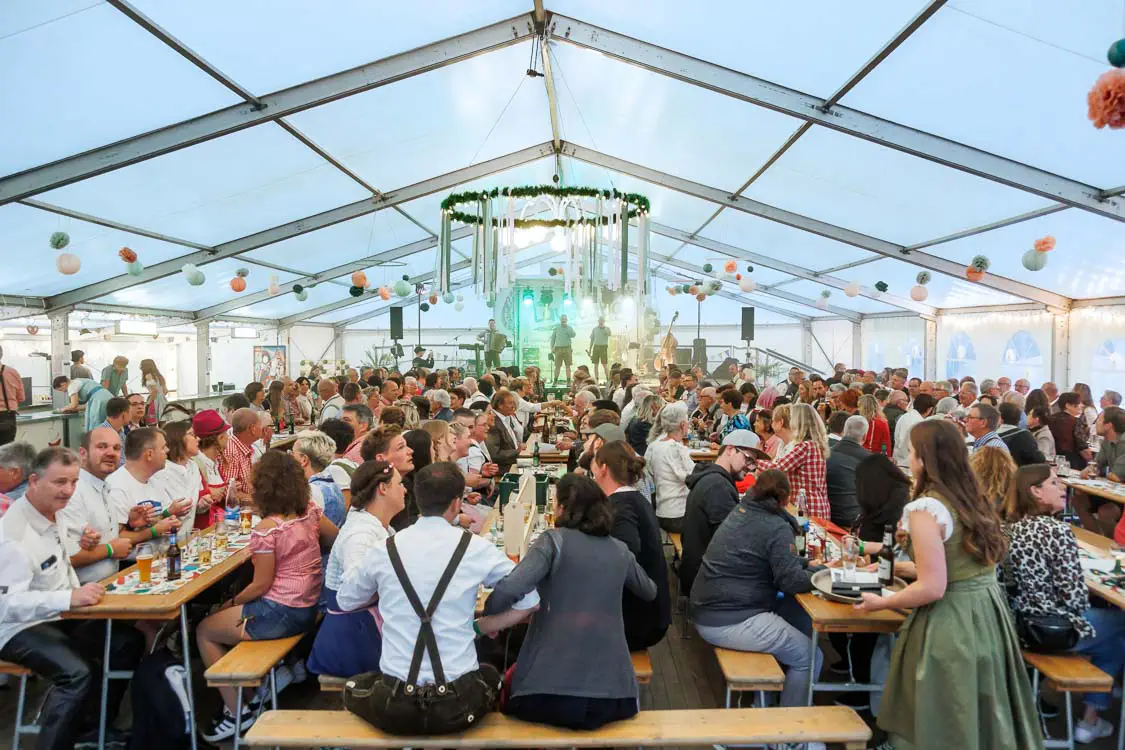 Fotografie im Festzelt Großveranstaltungen-Karlsruhe